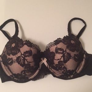 Victoria Secret Demi bra like new